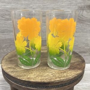 Vintage Sunflower Yellow Green Drinking Tumbler Glass Set of TWO Glasses Mint -